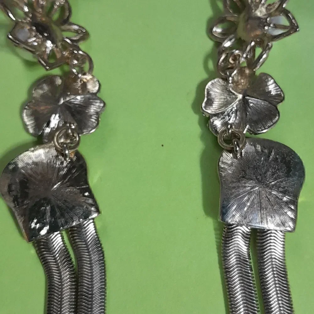 White House Black Market Statement Necklace...New